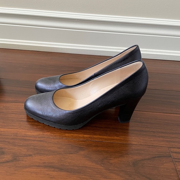 Peter Kaiser blue pumps in immaculate condition - Picture 5 of 6
